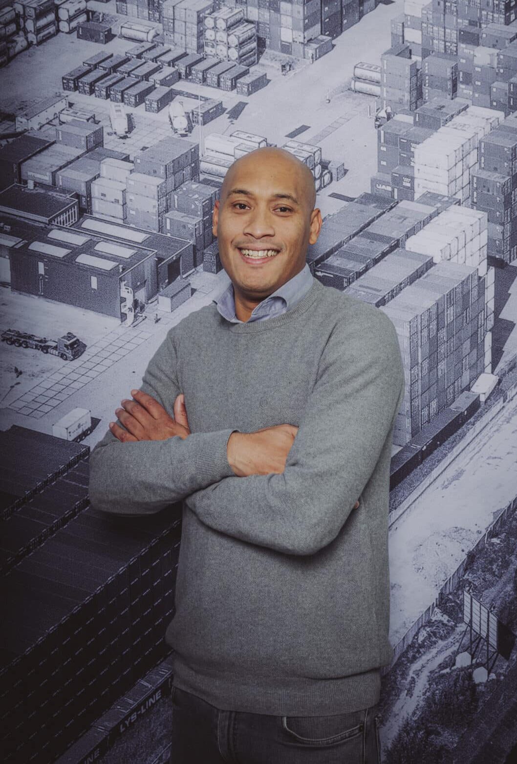 Image contact person